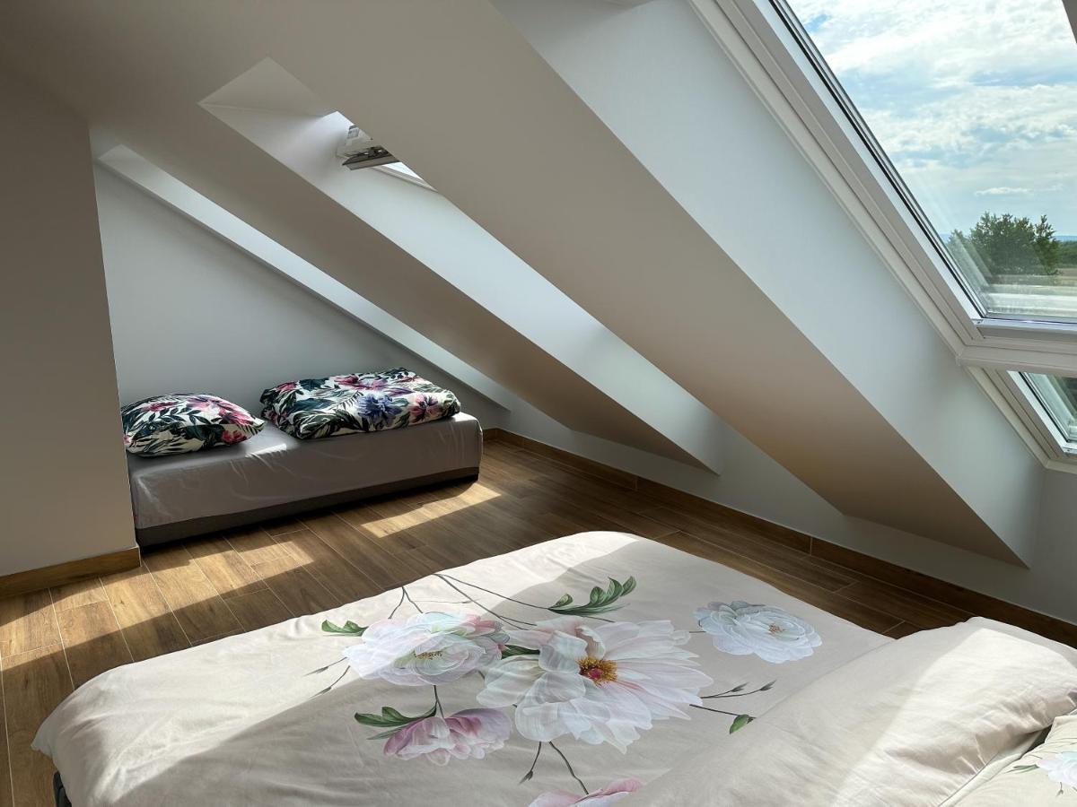 Hotel Pod Czwórką Rewa Zewnętrze zdjęcie